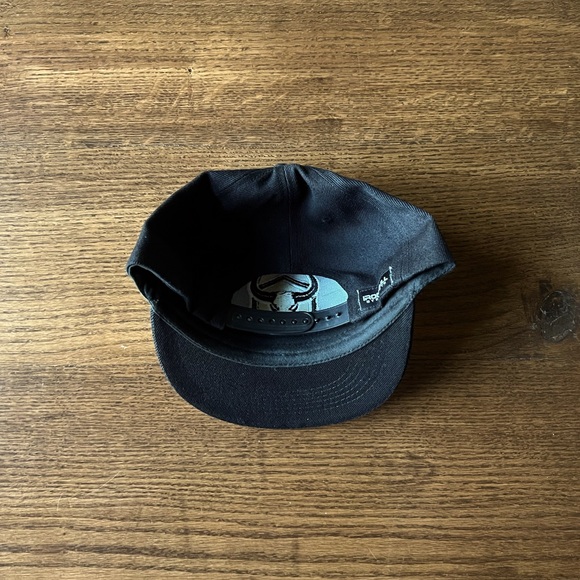 IRON BULL STRENGTH SNAPBACK - Picture 2 of 3